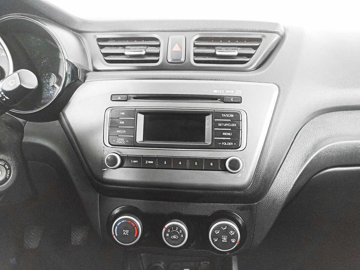 Kia Rio, 2017 Фото №13