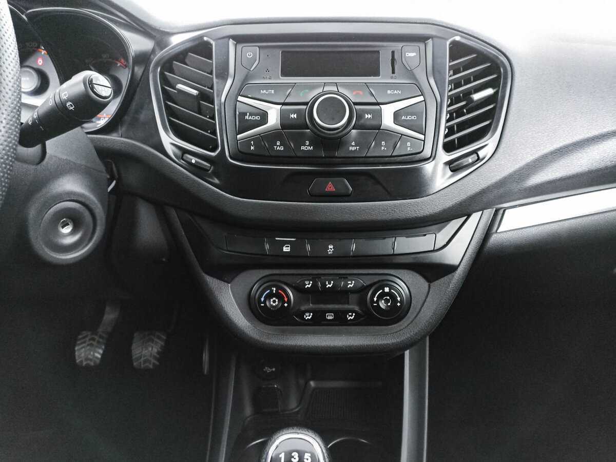 Lada (ВАЗ) Vesta SW, 2021 Фото №13