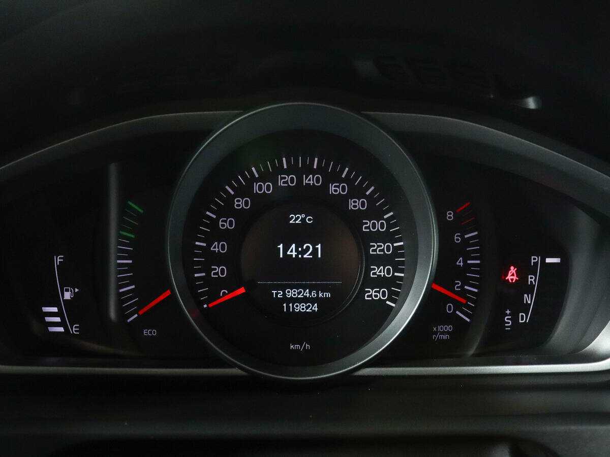 Volvo V40 Cross Country, 2019 Фото №8