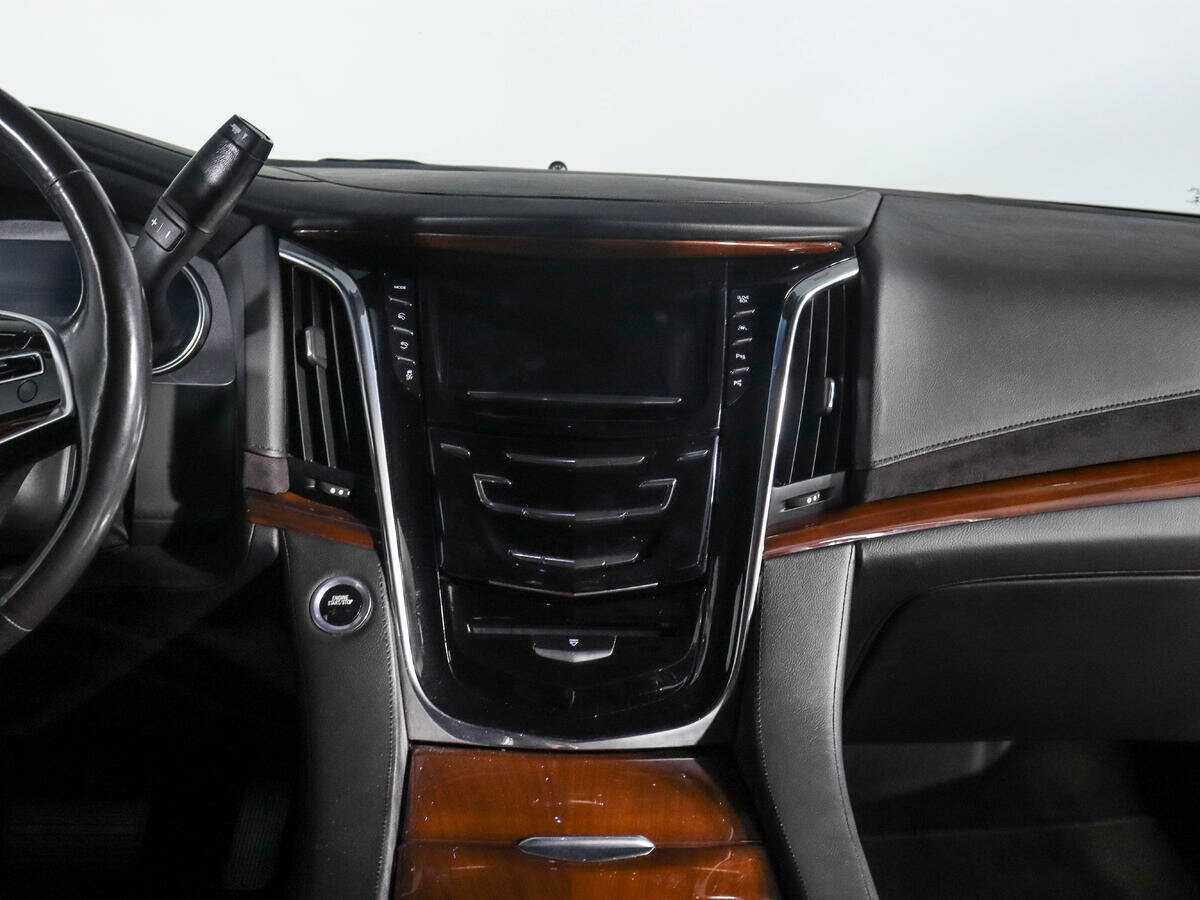 Cadillac Escalade ESV, 2018 Фото №11