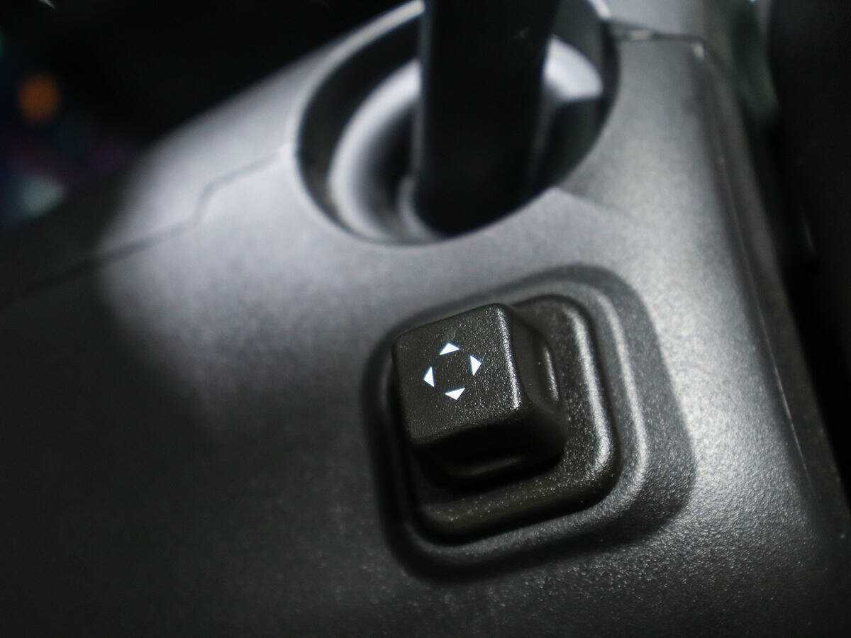 Cadillac Escalade ESV, 2018 Фото №23