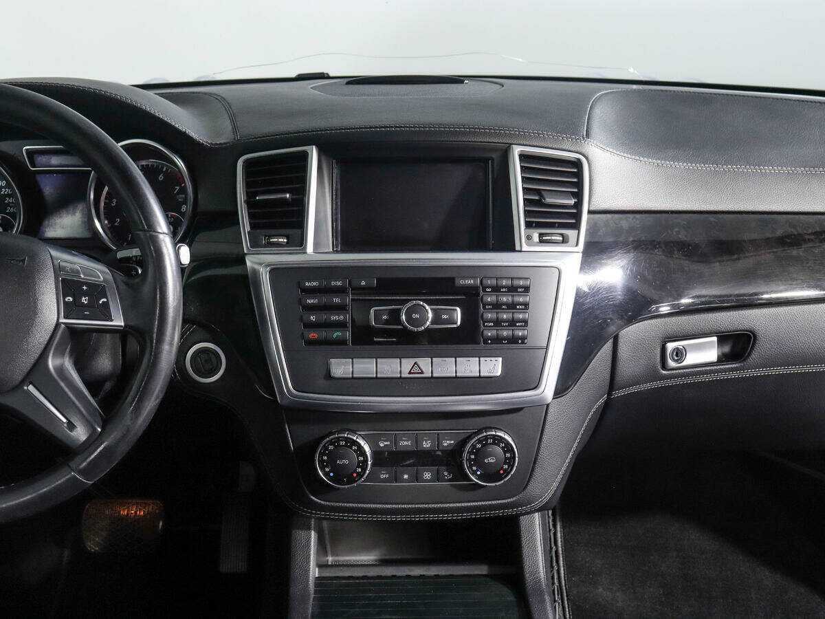 Mercedes-Benz GL-Класс 400, 2013 Фото №12