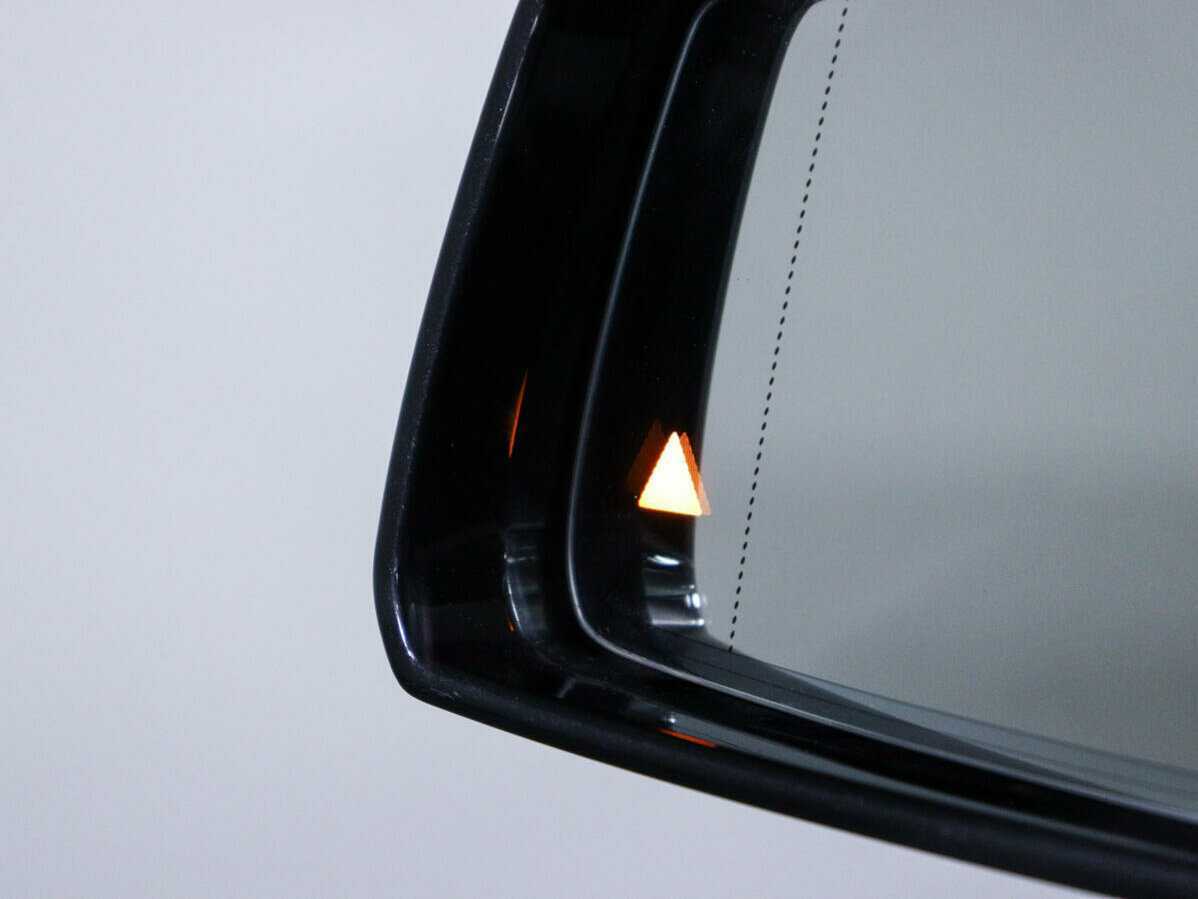 Mercedes-Benz GLA 200, 2017 Фото №16