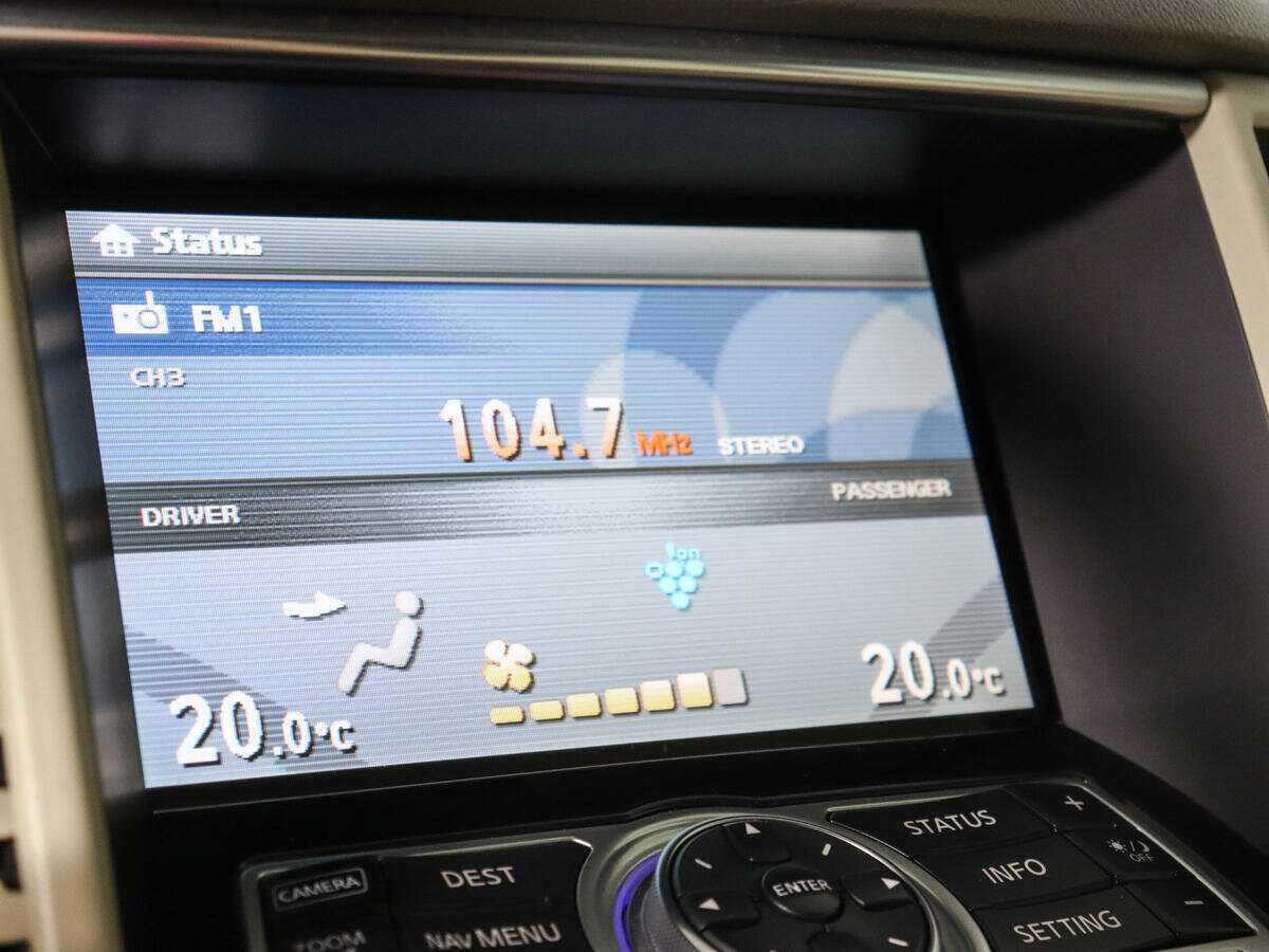 Infiniti FX35, 2008 Фото №19