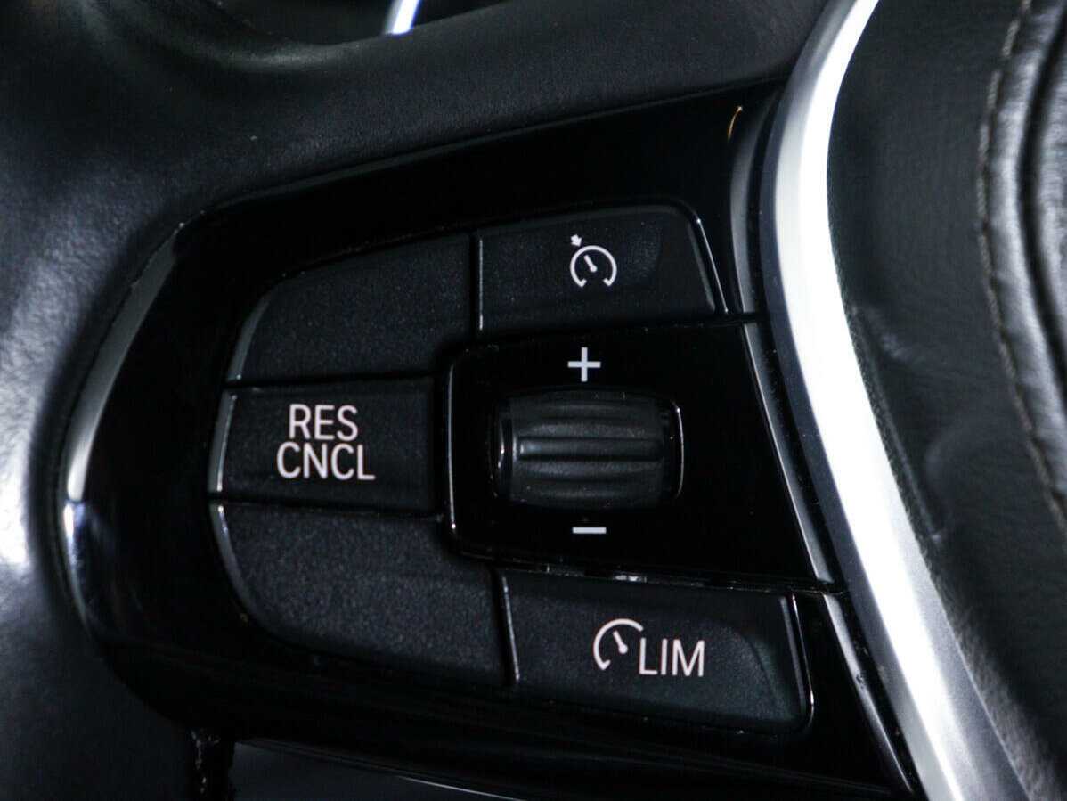 BMW 5 серии 520d, 2019 Фото №15