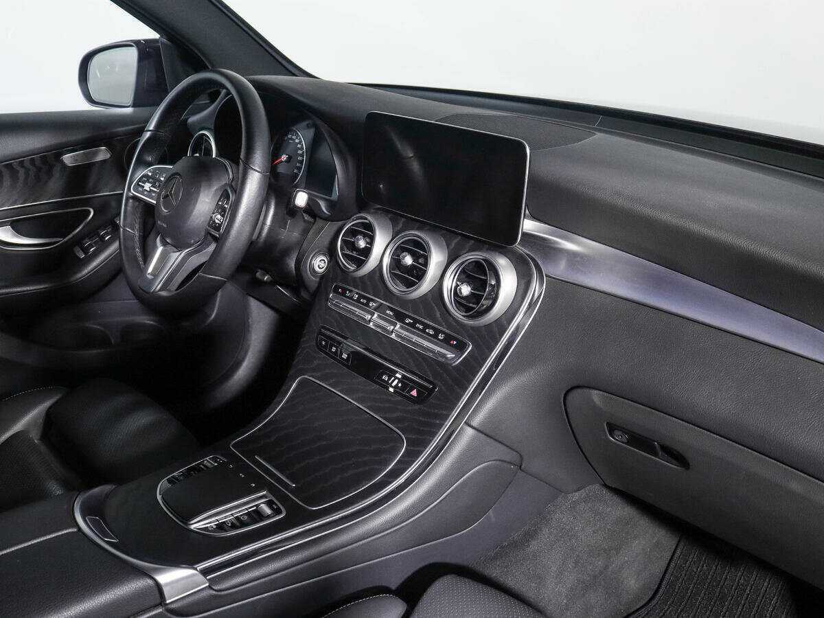 Mercedes-Benz GLC 200, 2021 - 41 525 км. | Фото №8