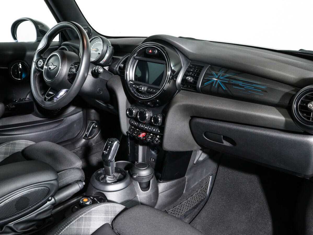 Mini Hatch Cooper S, 2018 Фото №9