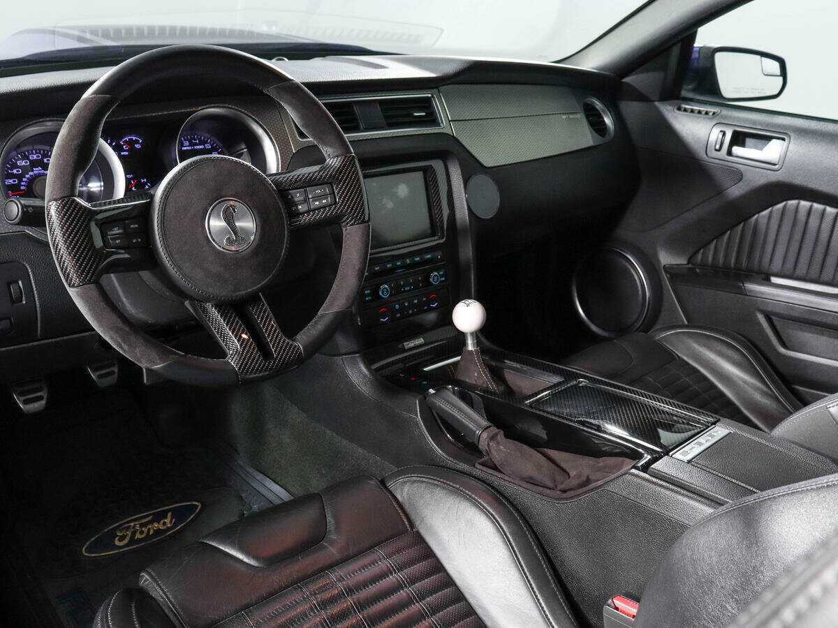 Ford Mustang Shelby GT500, 2011 Фото №13