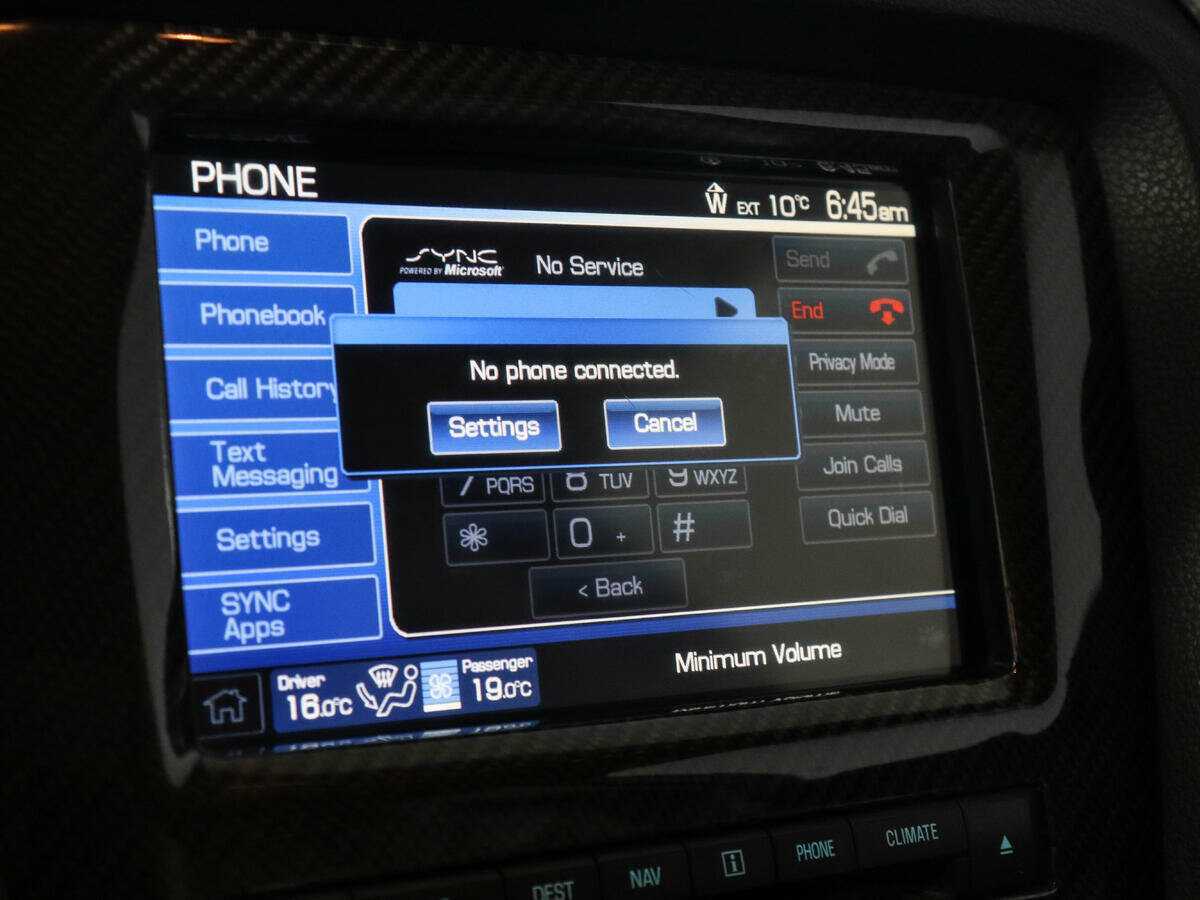 Ford Mustang Shelby GT500, 2011 Фото №17