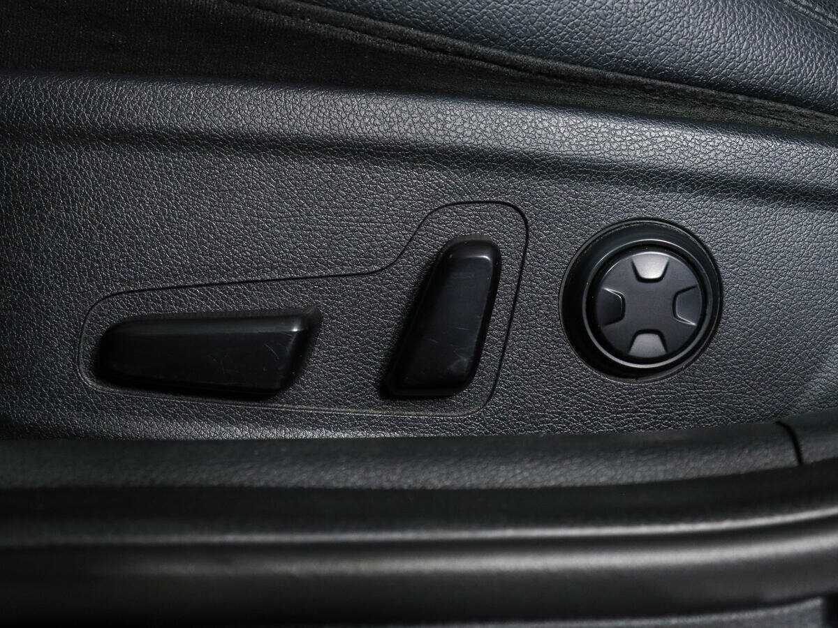 Kia Stinger, 2018 Фото №17