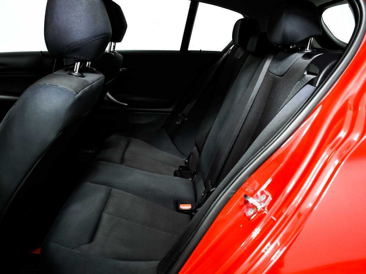 BMW 1 серии 116i, 2012 Фото №12