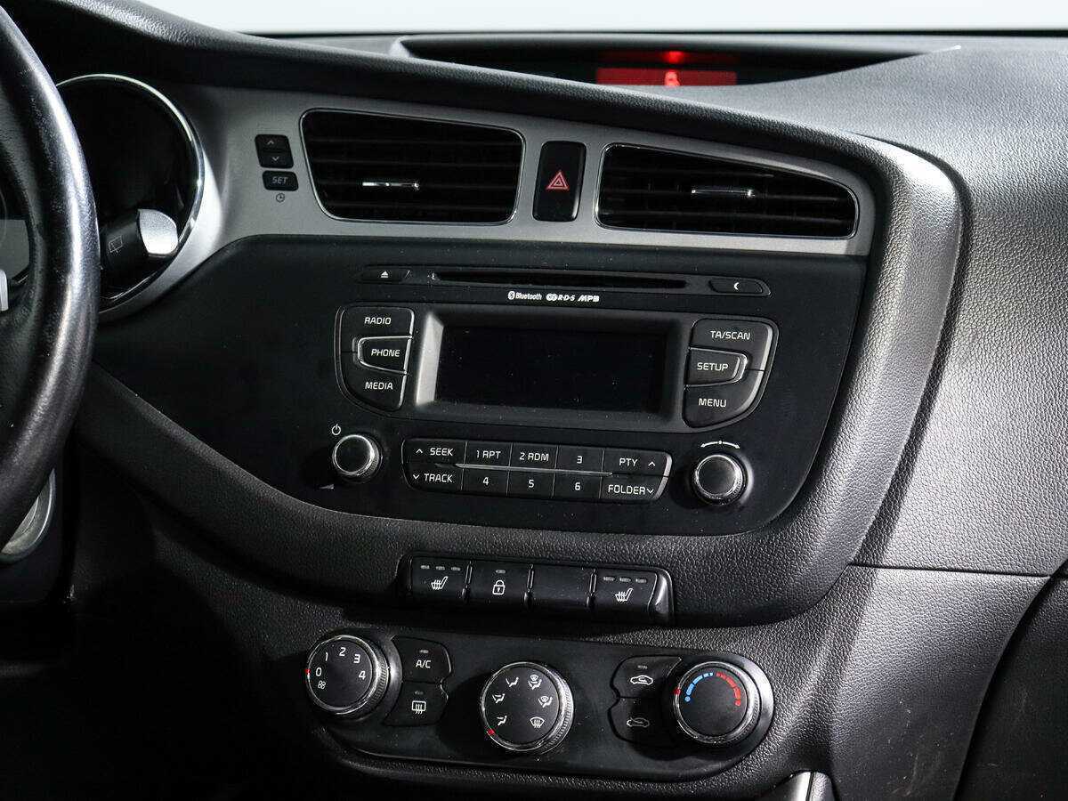 Kia Ceed, 2012 Фото №11