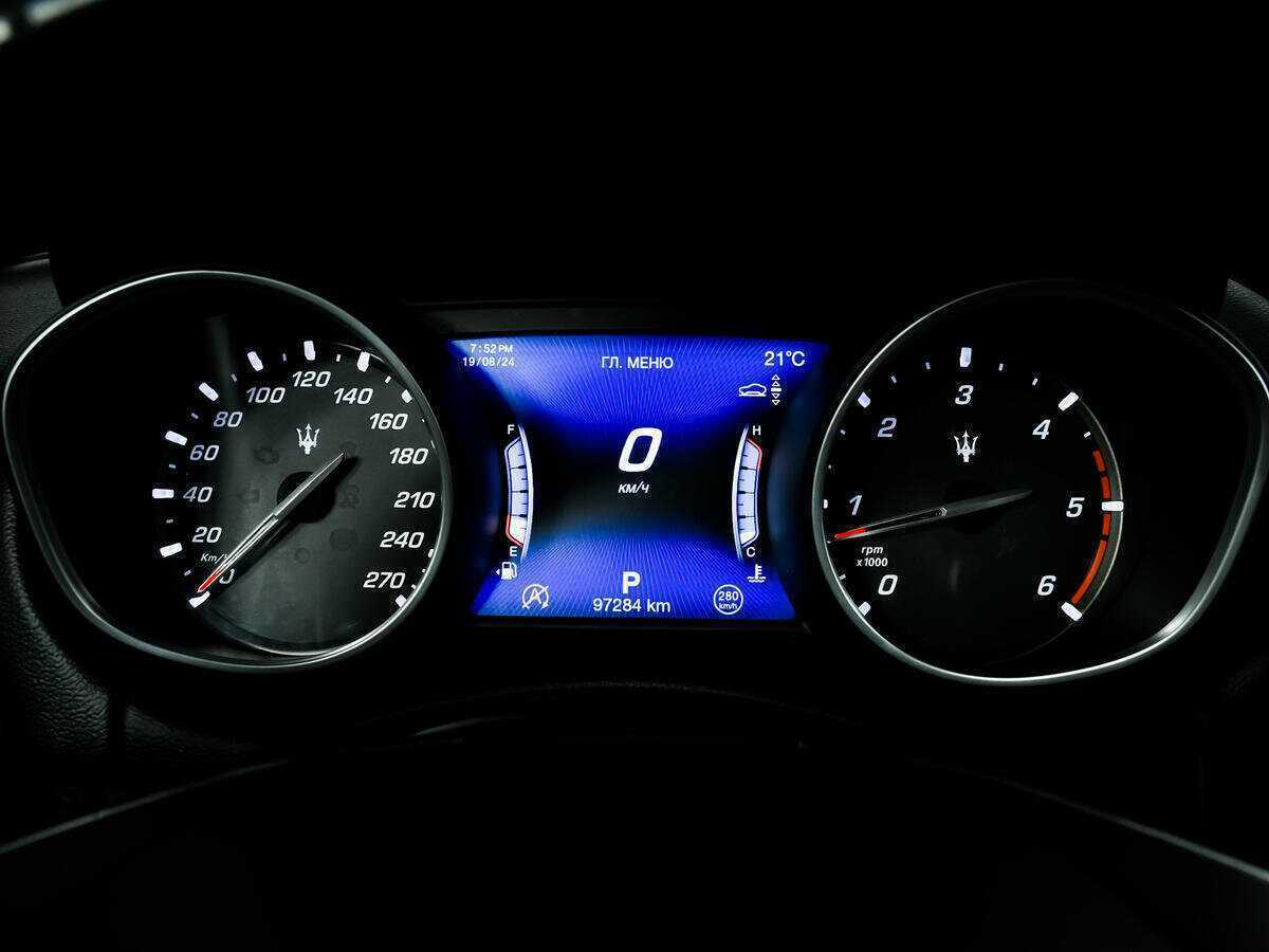 Maserati Levante Diesel, 2018 Фото №8