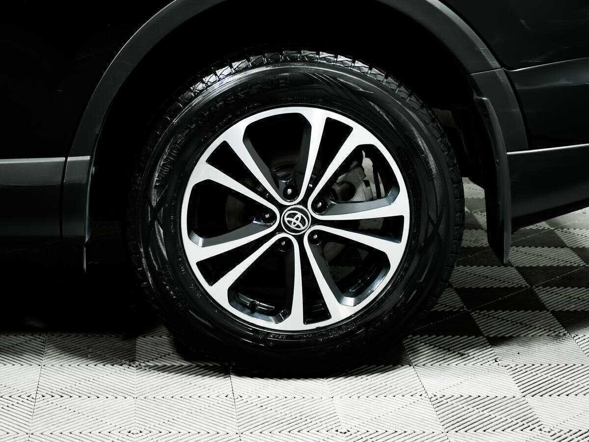 Toyota RAV4, 2018 Фото №14