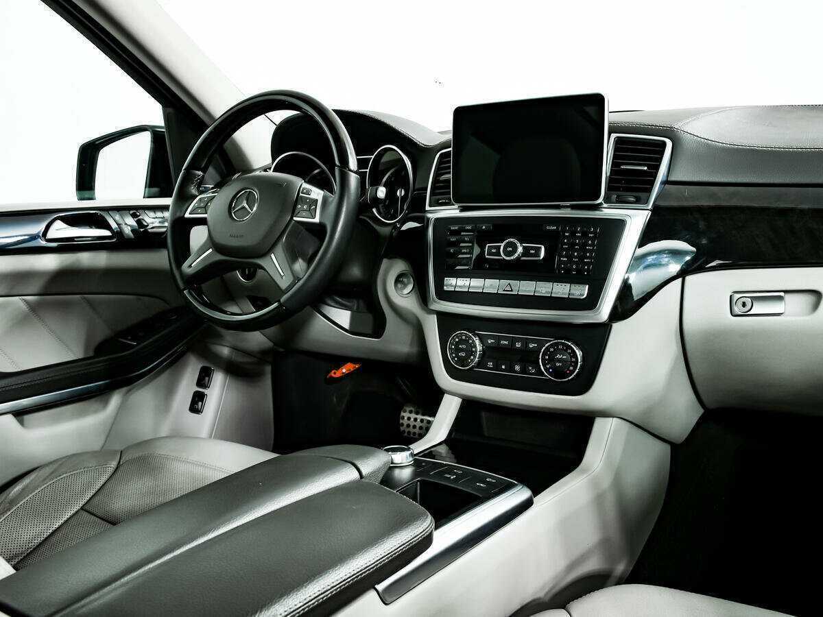 Mercedes-Benz GL-Класс 400, 2014 Фото №9