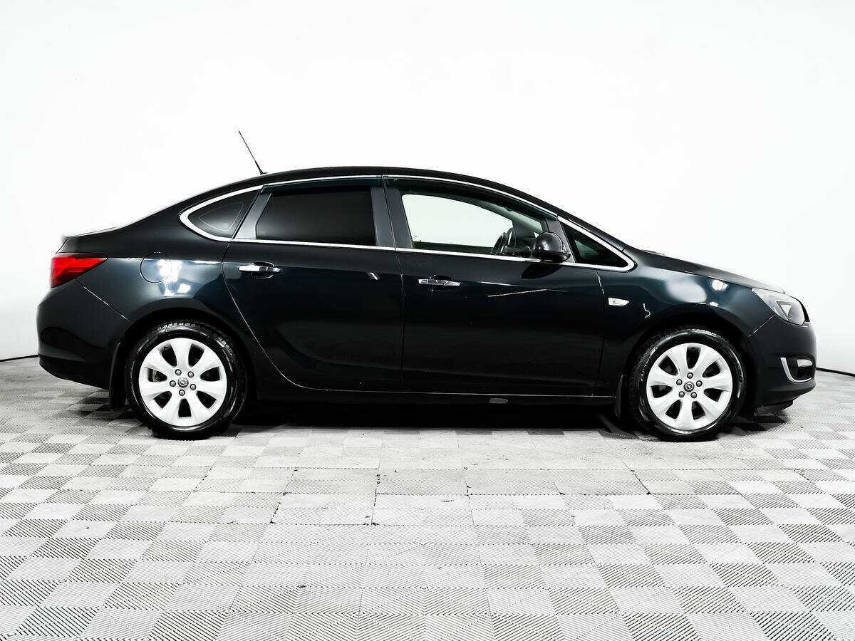 Opel Astra, 2013 - 144 866 км. | Фото №4