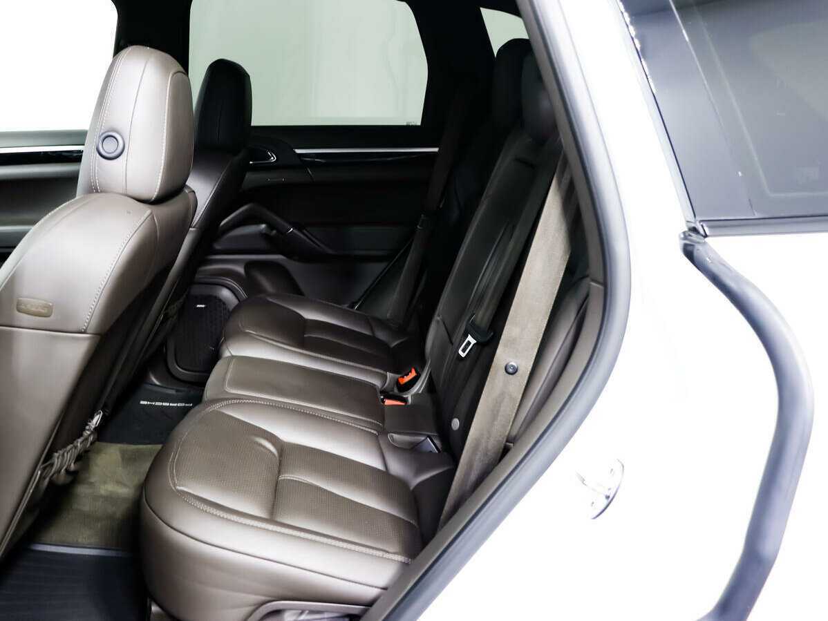Porsche Cayenne Diesel, 2016 Фото №10