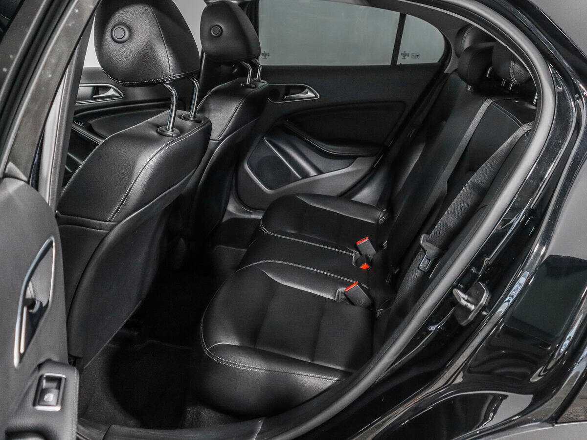 Mercedes-Benz GLA 250, 2017 Фото №11