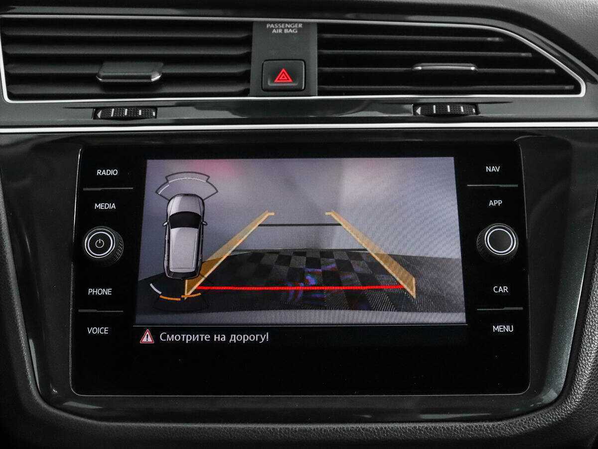 Volkswagen Tiguan, 2019 Фото №17