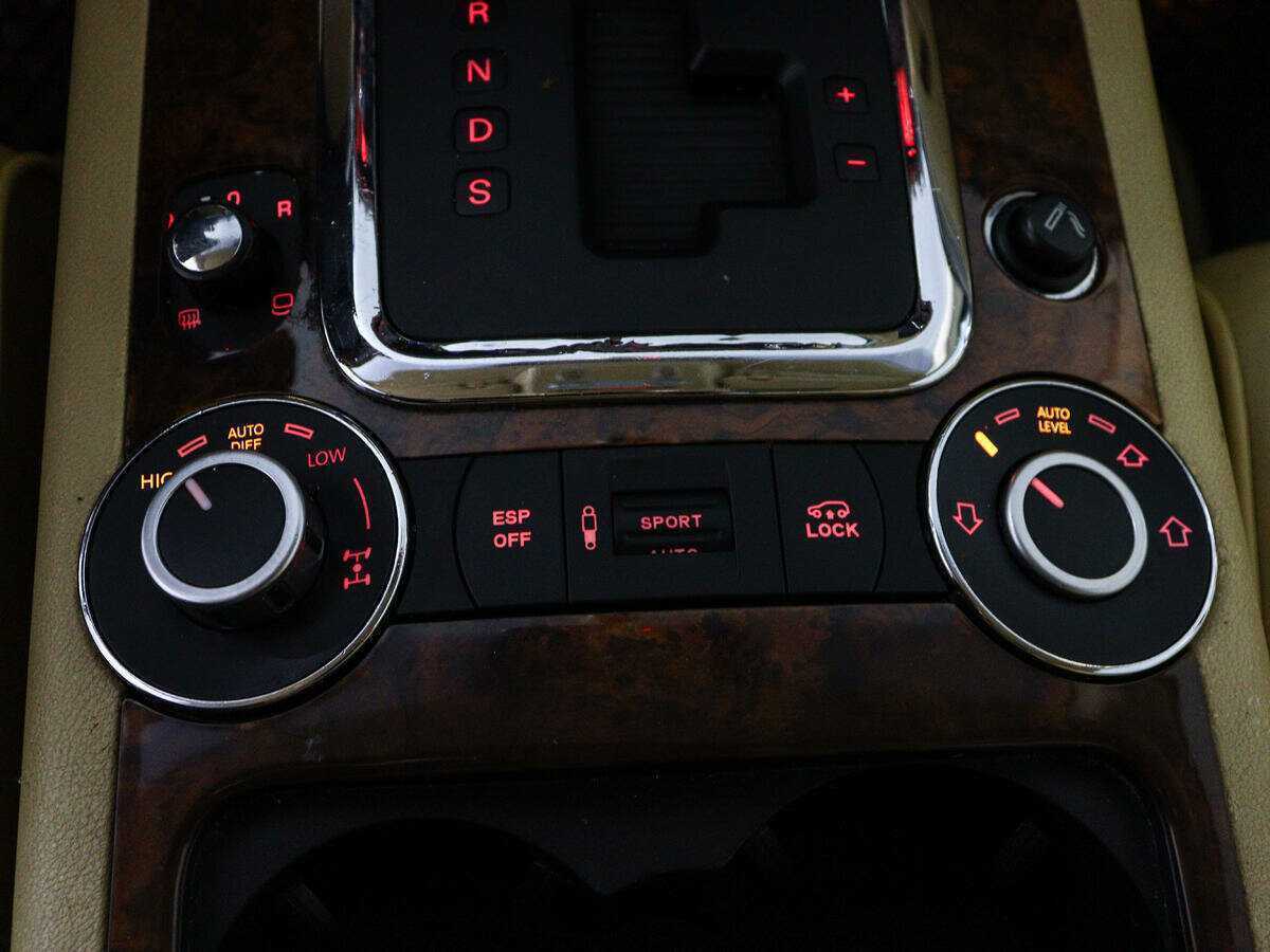 Volkswagen Touareg, 2008 Фото №24