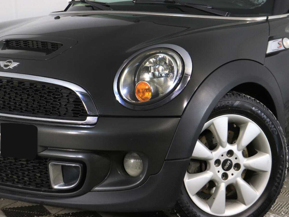 Mini Hatch Cooper S, 2011 Фото №15