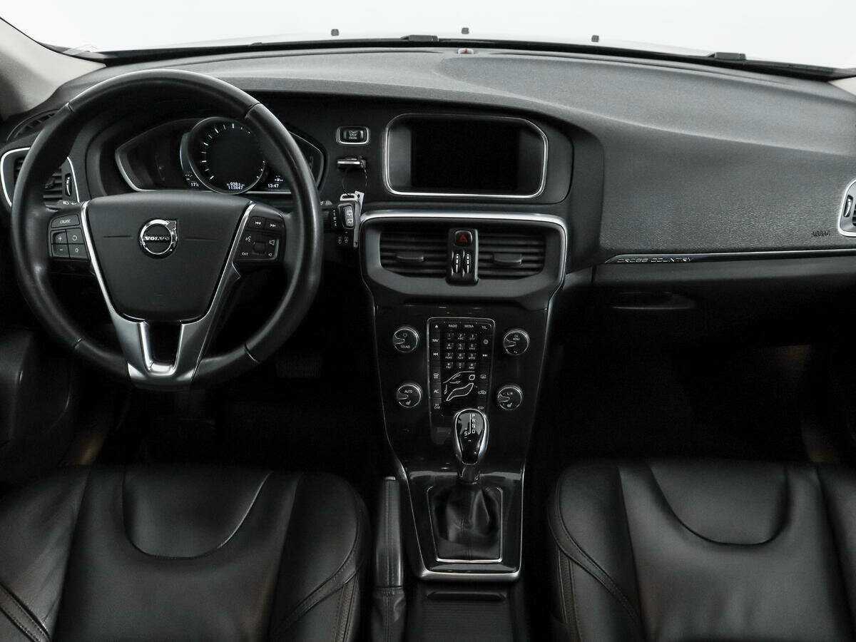 Volvo V40 Cross Country, 2017 Фото №13