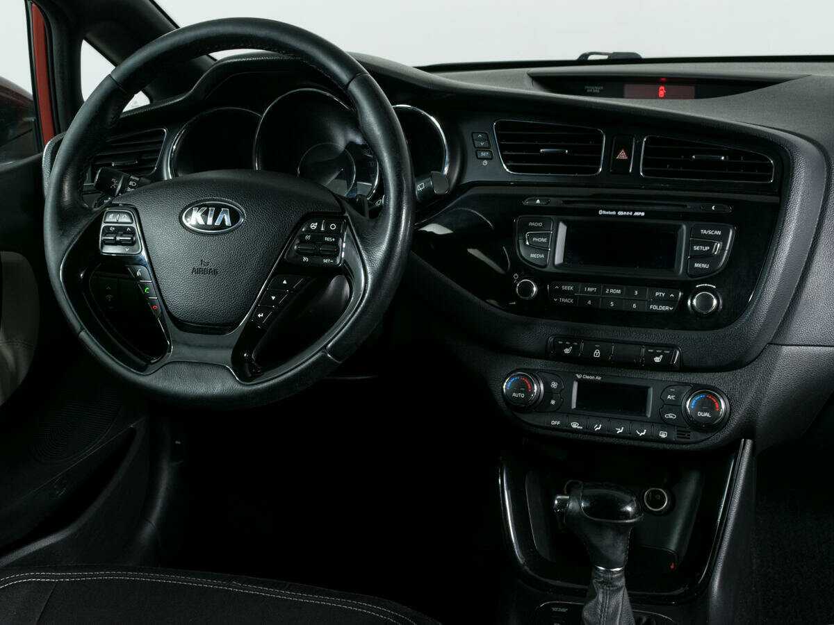 Kia Ceed, 2013 Фото №12
