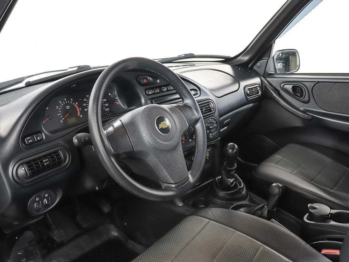 Chevrolet Niva, 2011 Фото №13