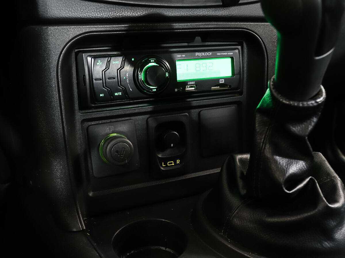 Chevrolet Niva, 2011 Фото №16