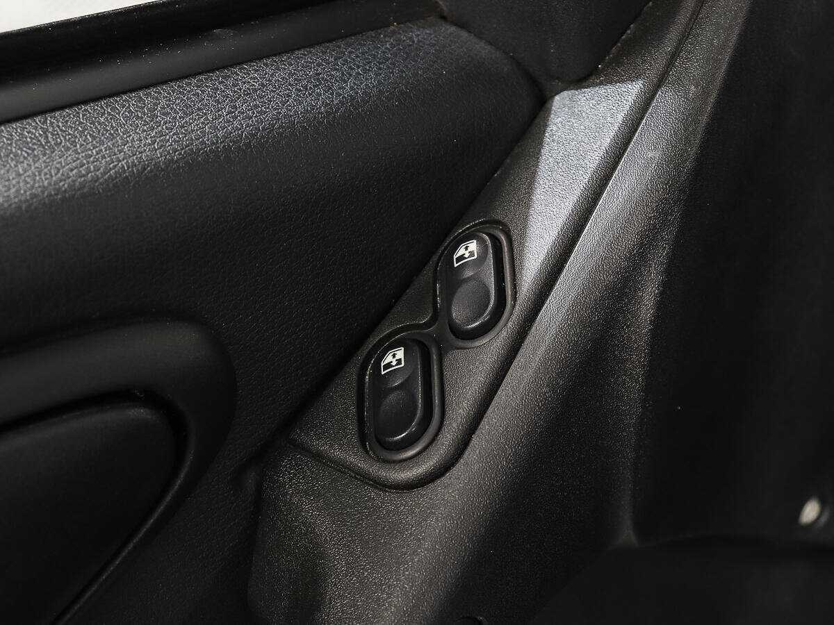 Chevrolet Niva, 2011 Фото №17