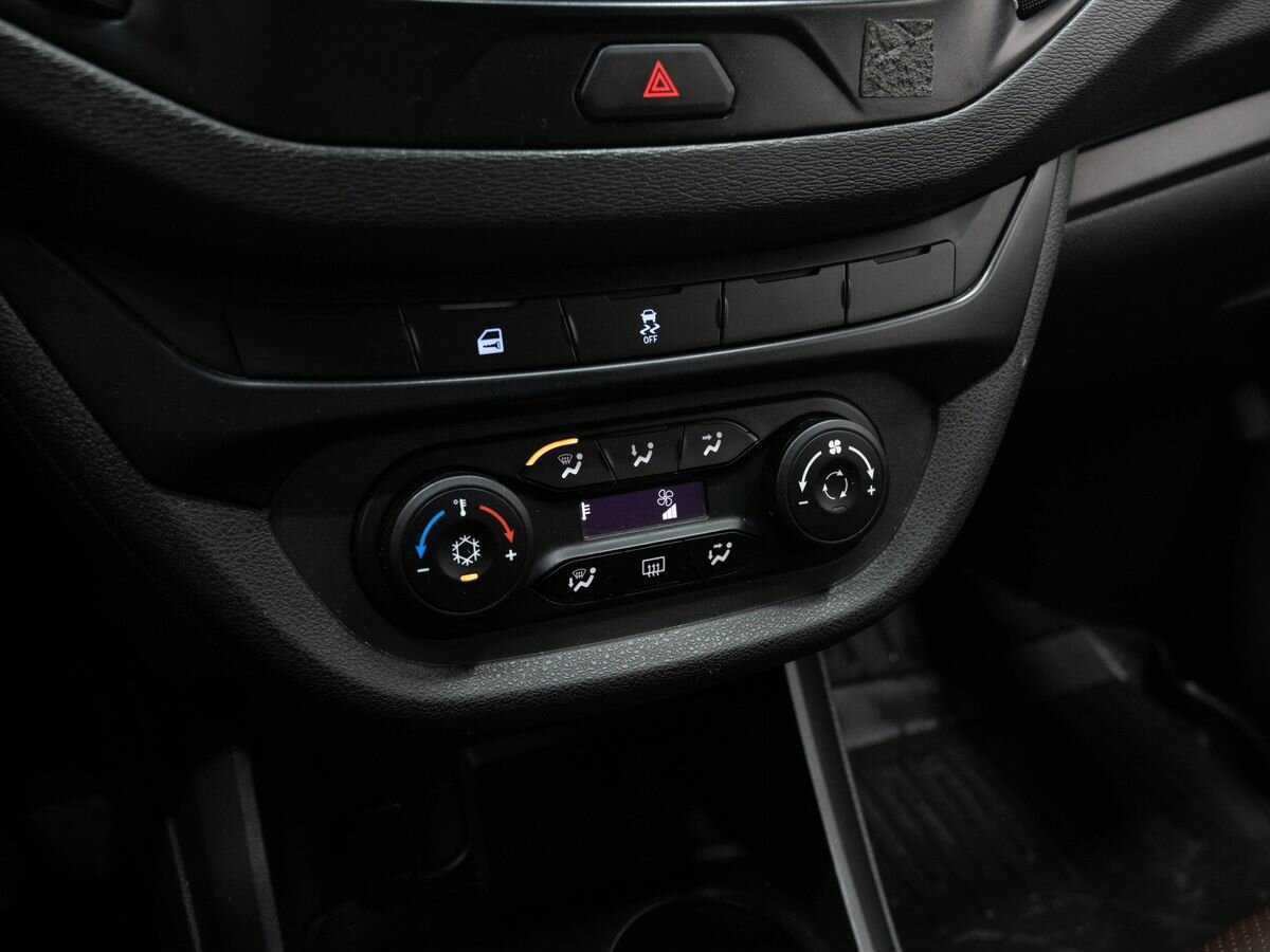 Lada (ВАЗ) Vesta, 2021 Фото №15