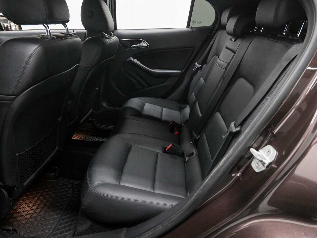 Mercedes-Benz GLA 200, 2014 Фото №13