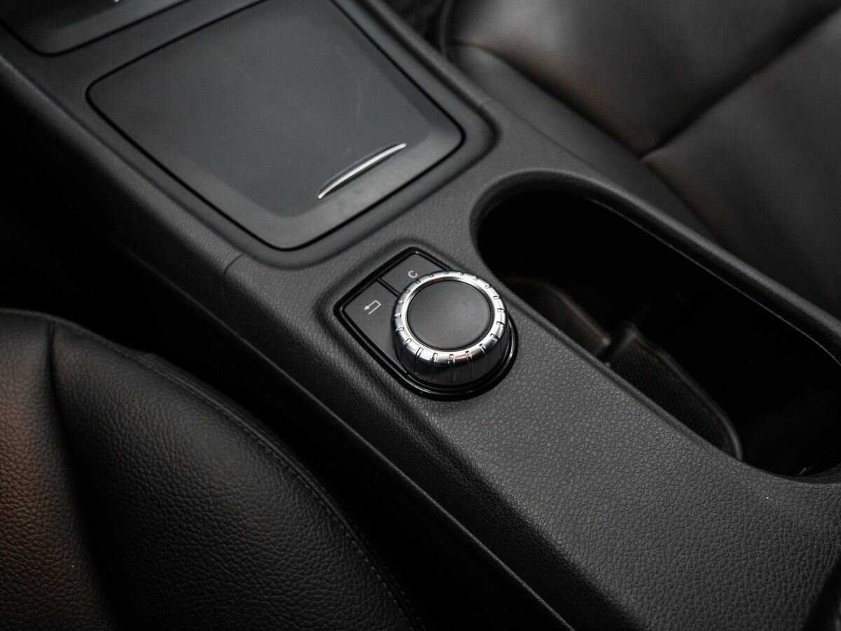 Mercedes-Benz GLA 200, 2014 Фото №18