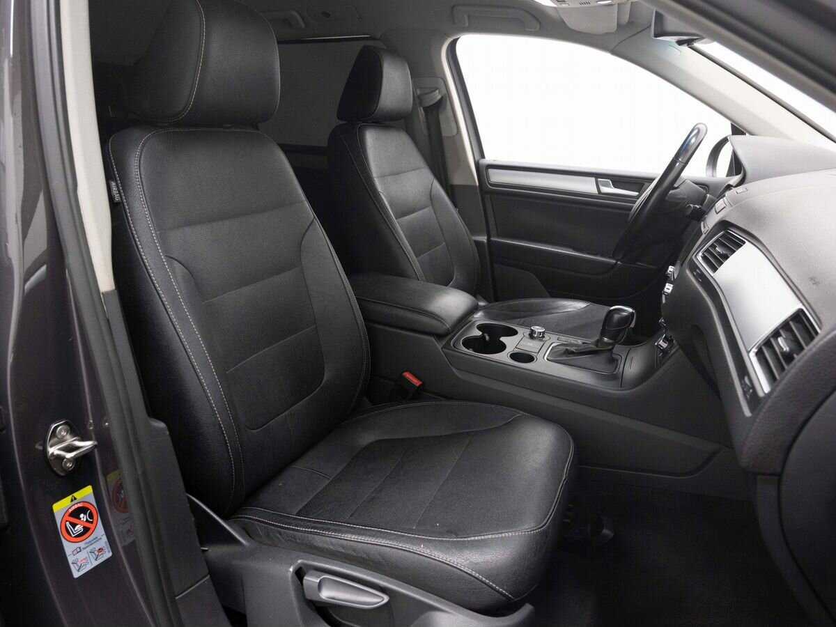 Volkswagen Touareg, 2011 Фото №14