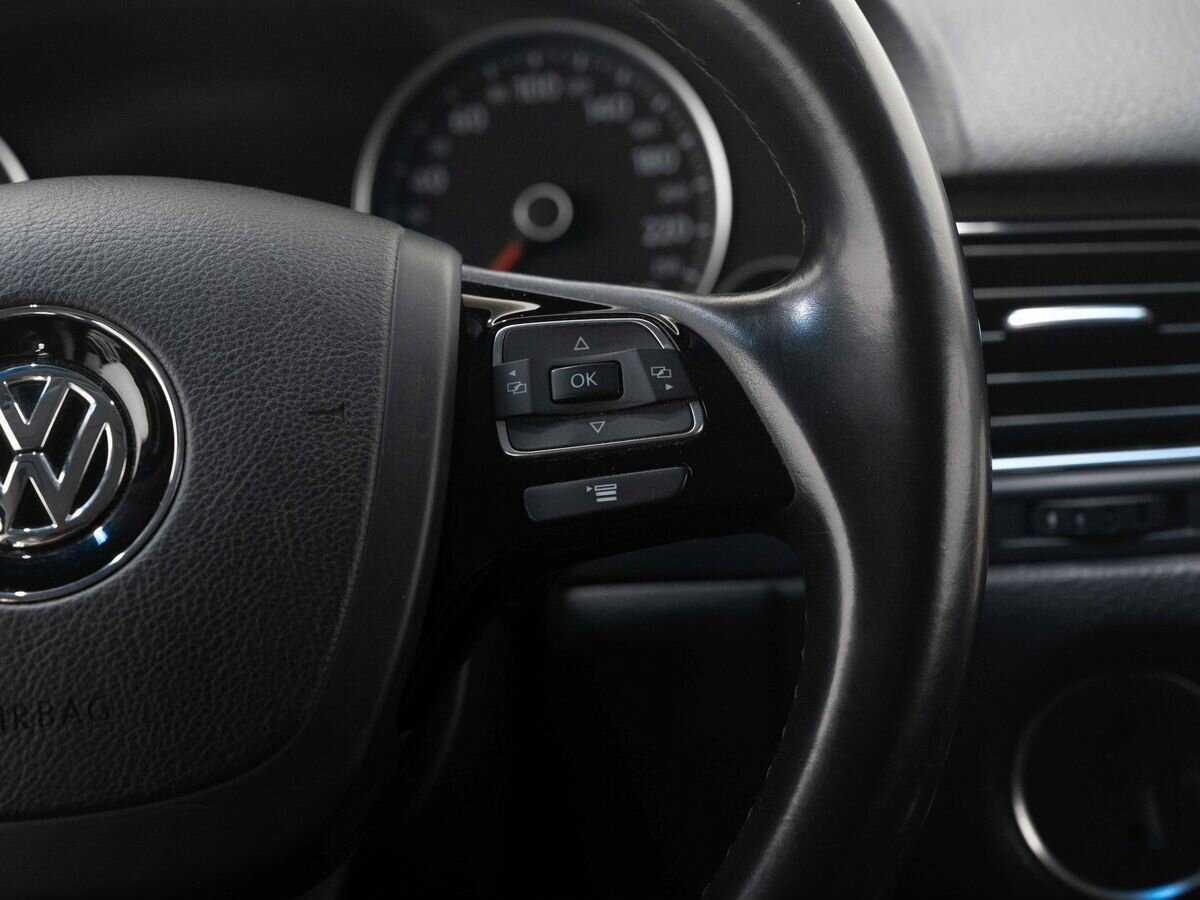 Volkswagen Touareg, 2011 Фото №18