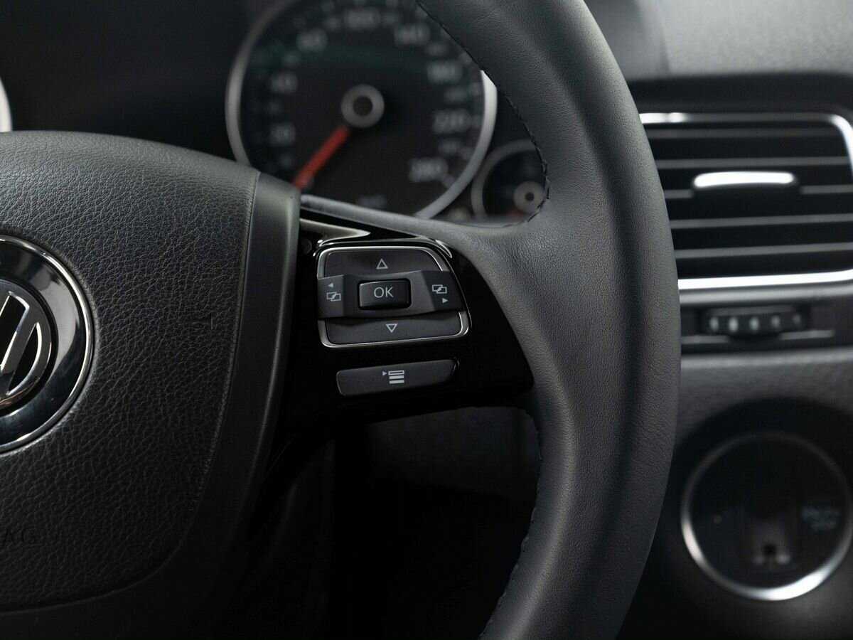 Volkswagen Touareg, 2011 Фото №18