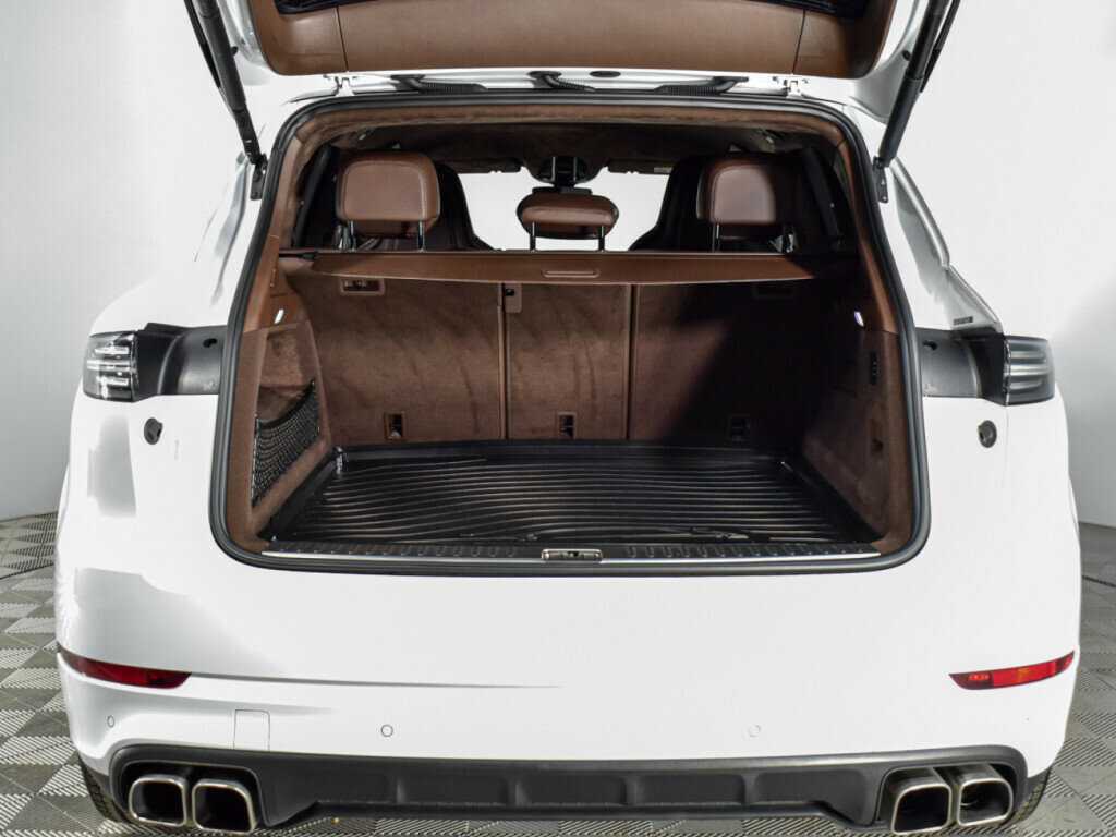 Porsche Cayenne Turbo, 2018 Фото №9