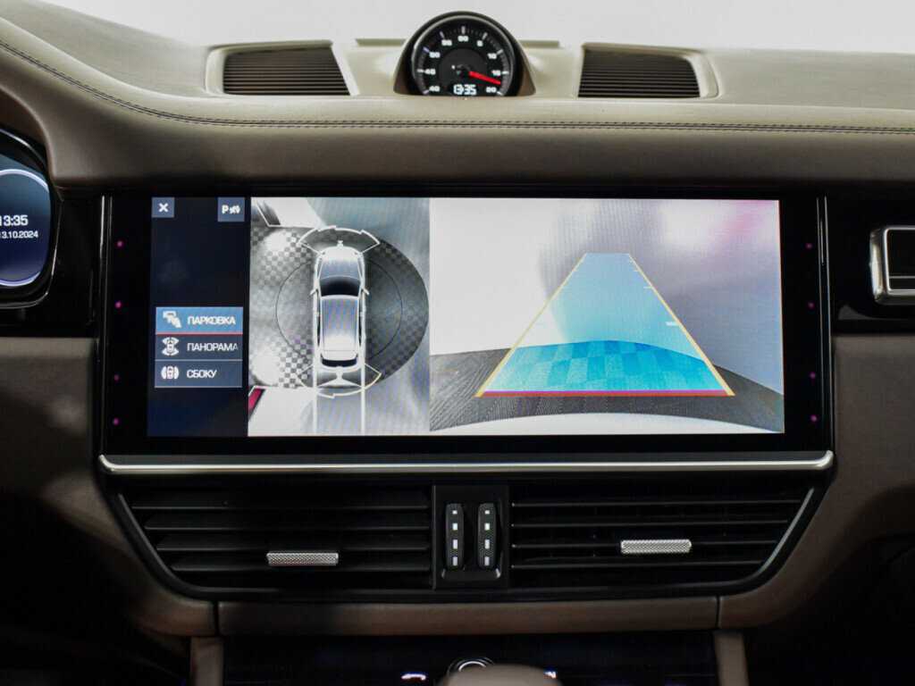 Porsche Cayenne Turbo, 2018 Фото №28