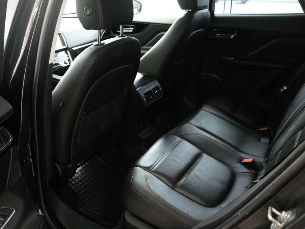 Jaguar F-Pace, 2020 Фото №12