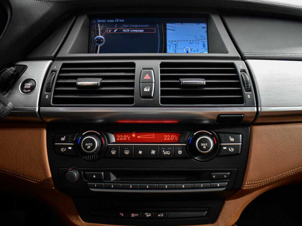 BMW X6 M, 2010 Фото №16