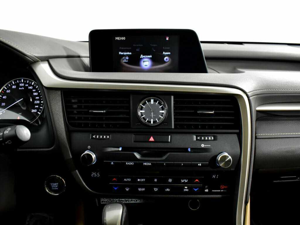 Lexus RX 200t, 2017 Фото №15