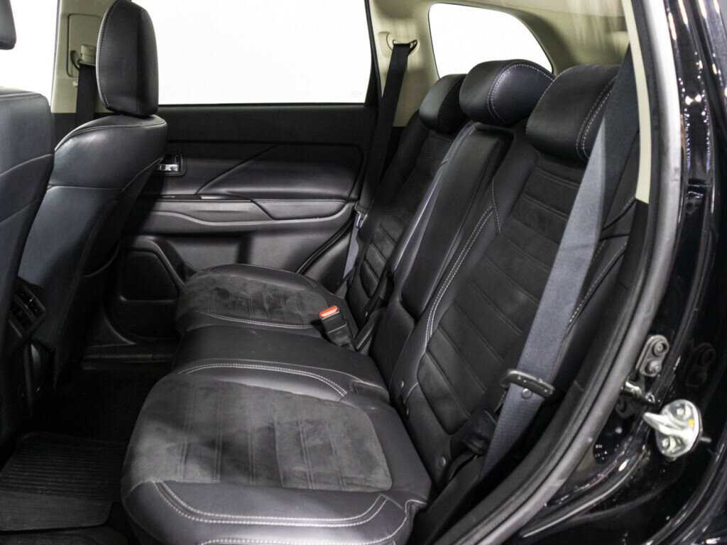 Mitsubishi Outlander, 2021 Фото №10