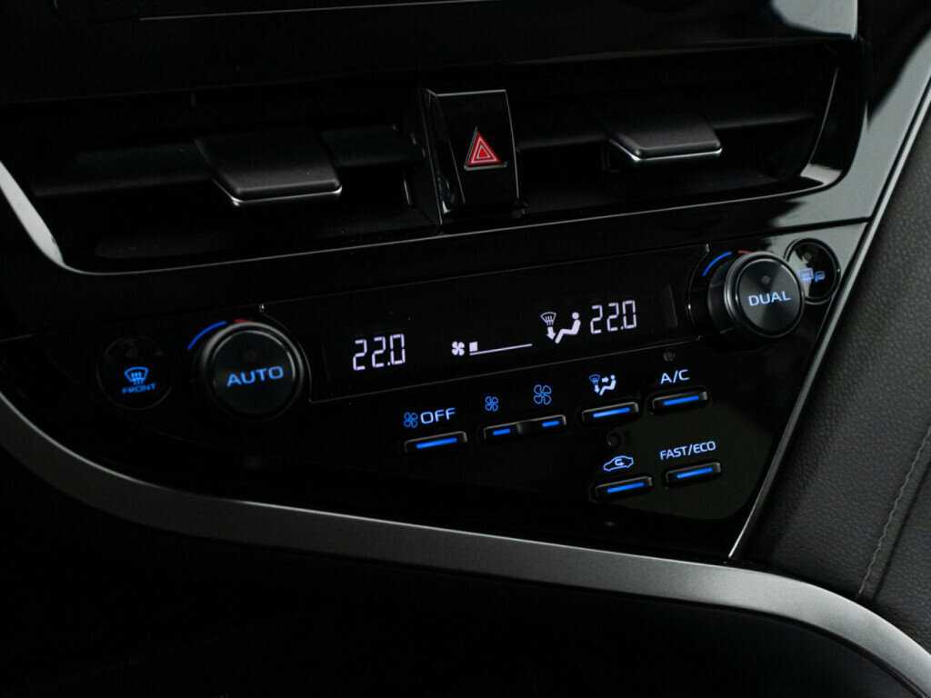 Toyota Camry, 2021 Фото №17