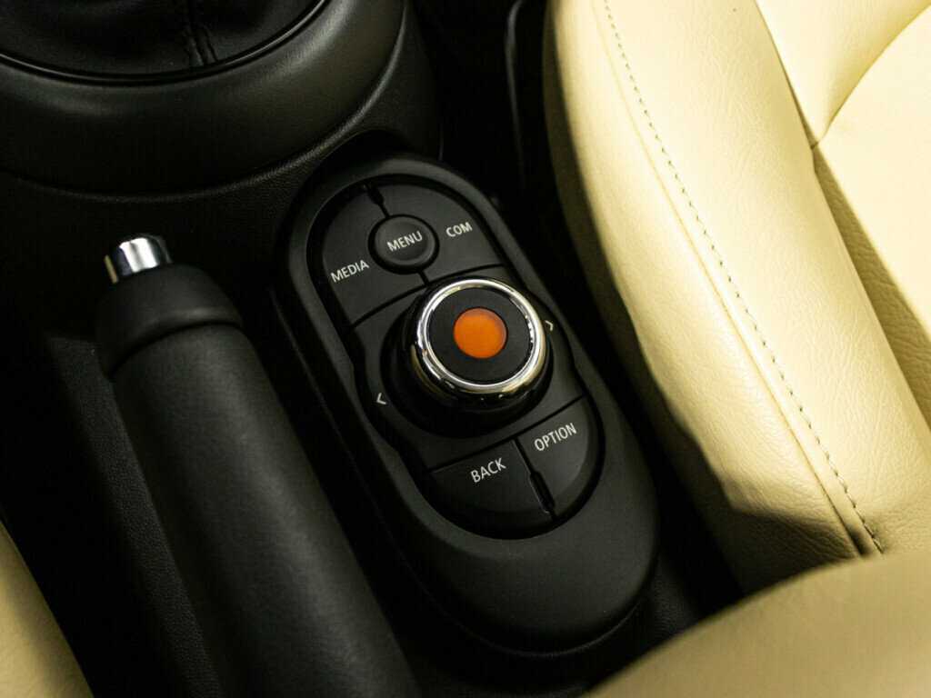 Mini Hatch Cooper, 2021 Фото №16