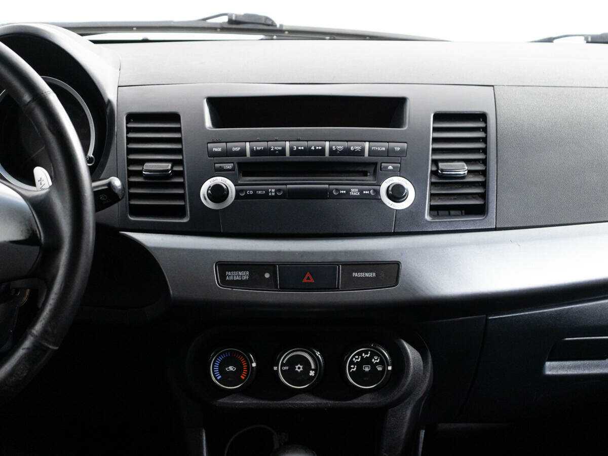 Mitsubishi Lancer, 2011 Фото №14