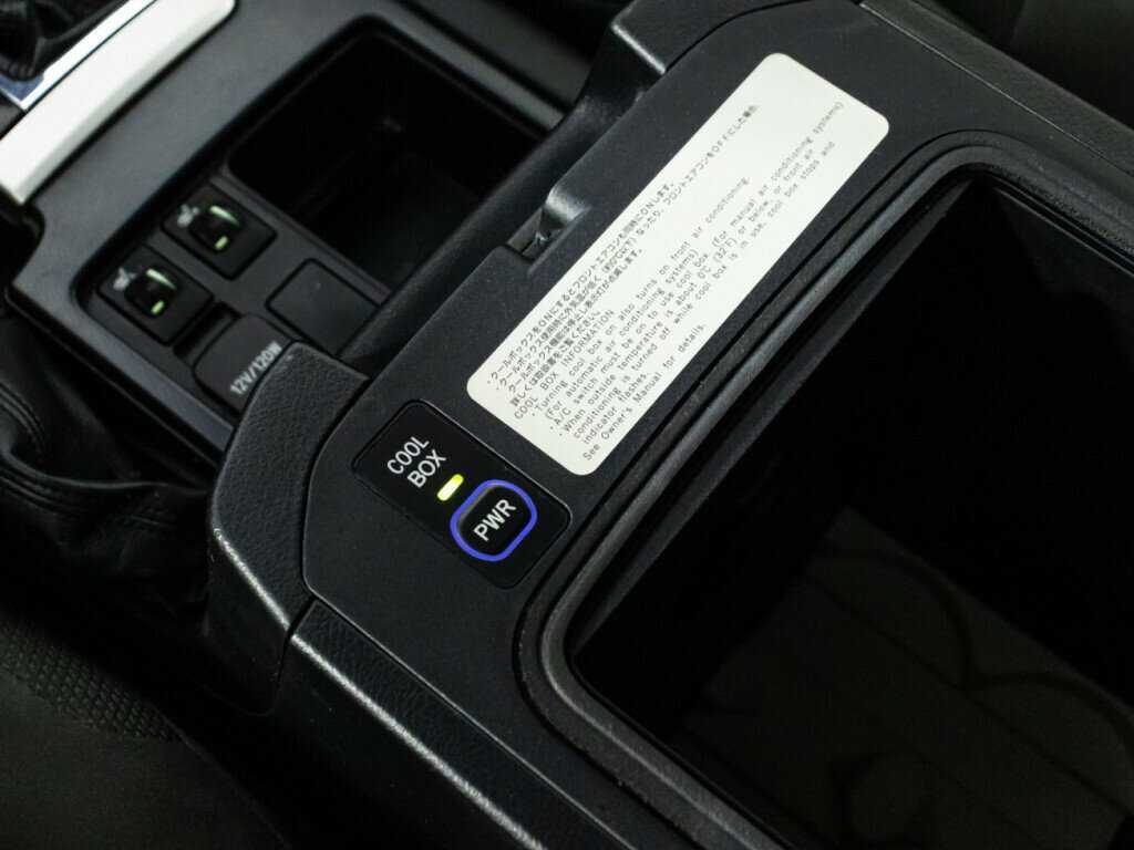 Toyota Land Cruiser Prado, 2011 Фото №19