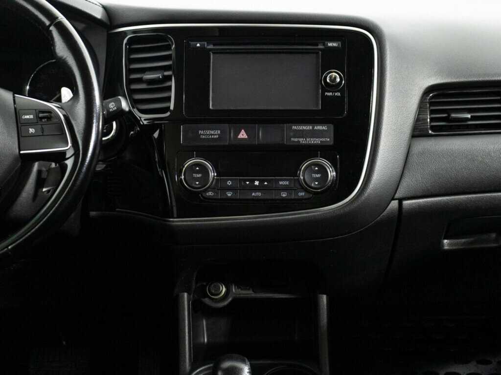 Mitsubishi Outlander, 2016 Фото №14