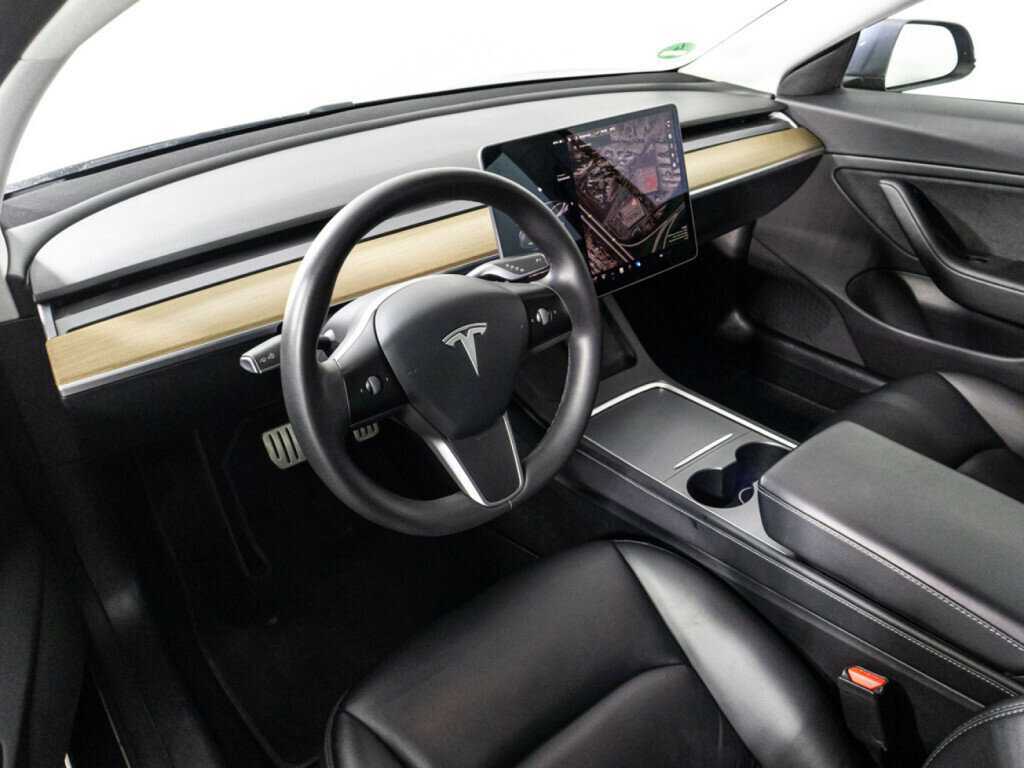 Tesla Model 3 Performance, 2020 Фото №11