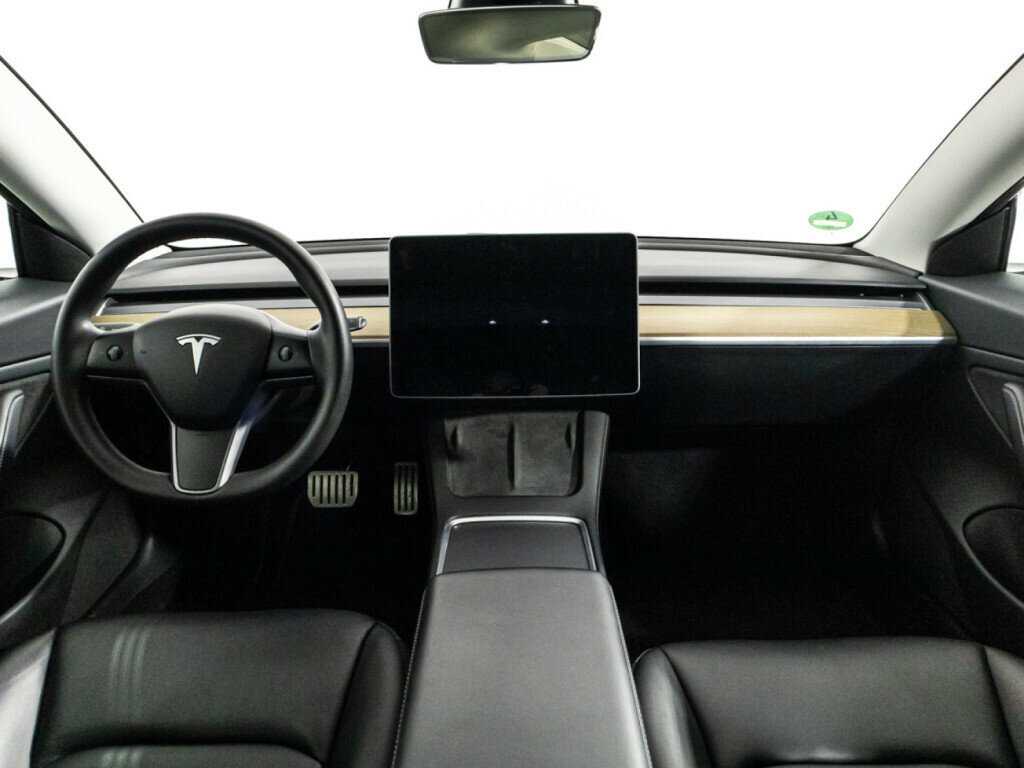 Tesla Model 3 Performance, 2020 Фото №13