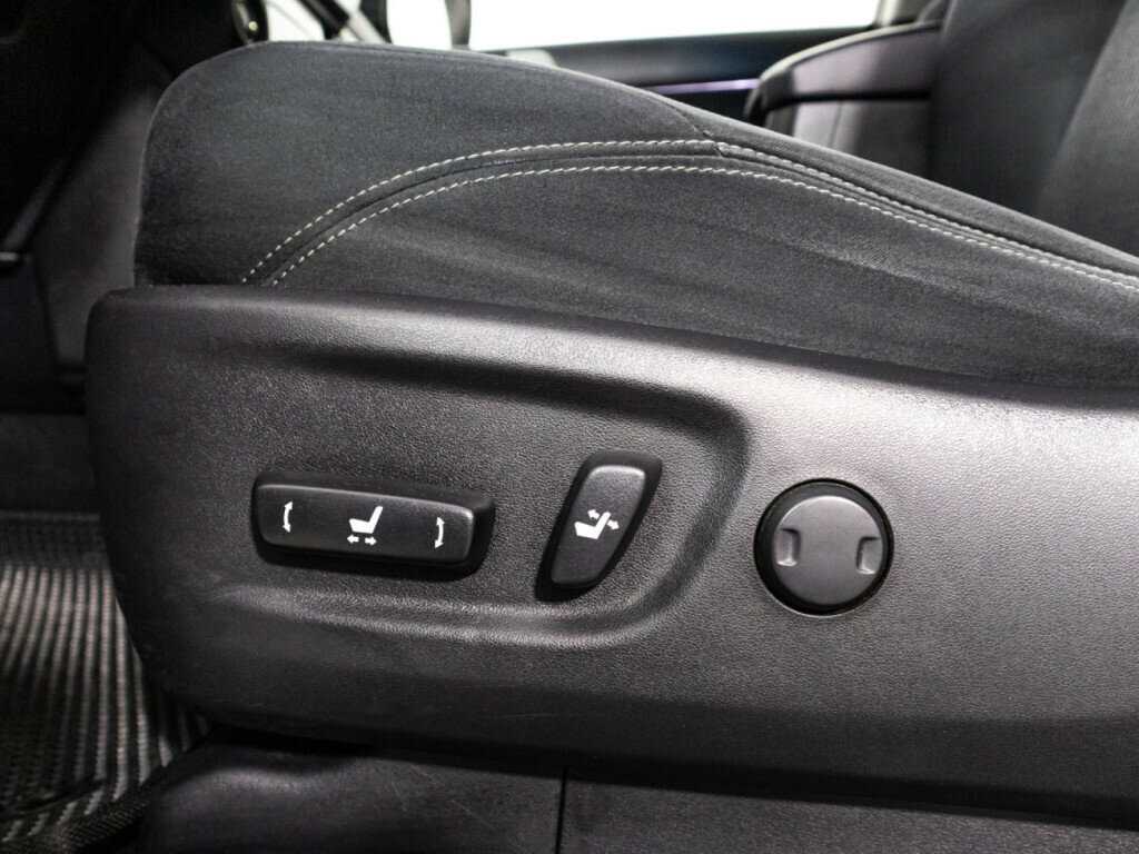 Toyota Land Cruiser Prado, 2018 Фото №16